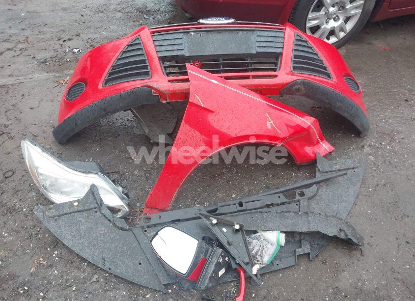 Photo 12 of 2013 Ford Focus SE (VIN 1FADP3F28DL194309)