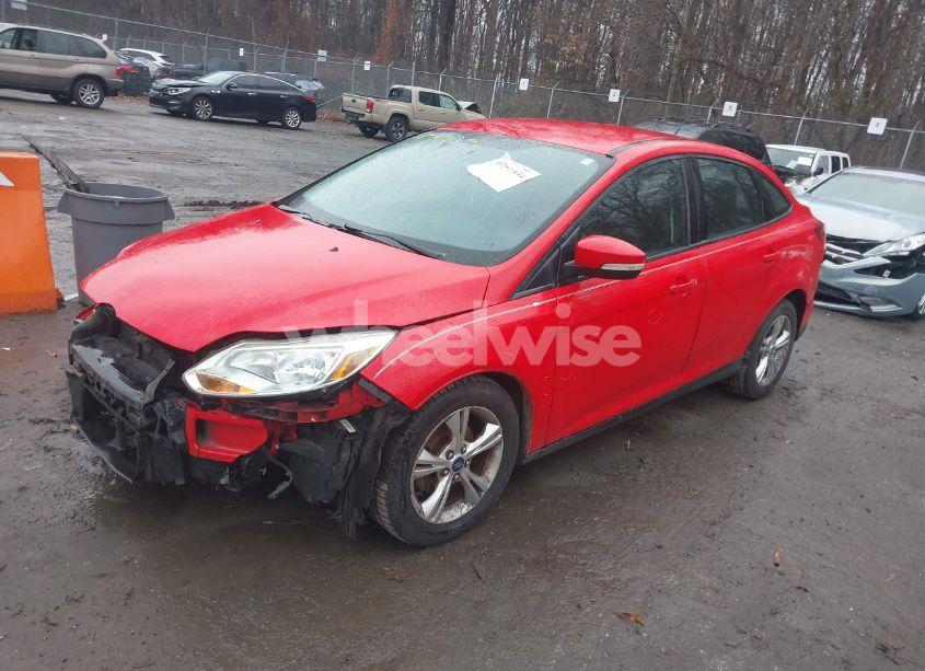 Photo 2 of 2013 Ford Focus SE (VIN 1FADP3F28DL194309)
