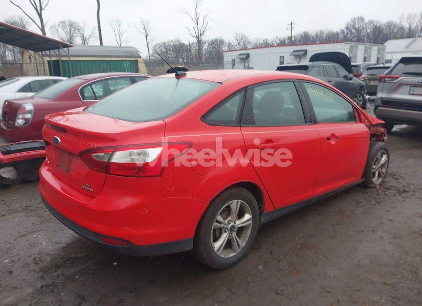 Photo 4 of 2013 Ford Focus SE (VIN 1FADP3F28DL194309)