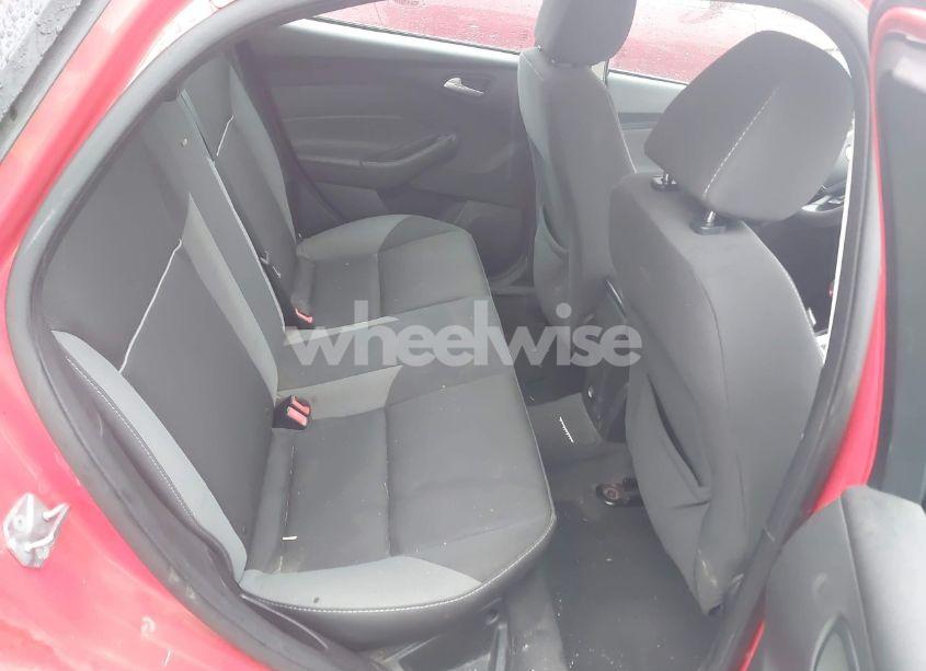 Photo 8 of 2013 Ford Focus SE (VIN 1FADP3F28DL194309)