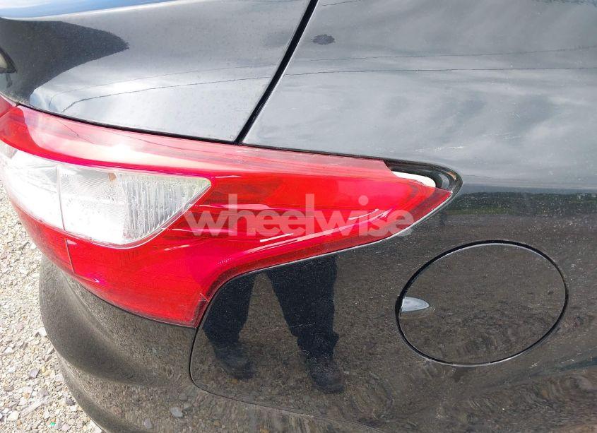 Photo 6 of 2013 Ford Focus SE (VIN 1FADP3F28DL232167)