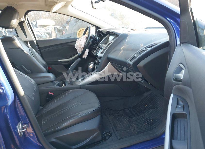 Photo 5 of 2013 Ford Focus SE (VIN 1FADP3F28DL249308)