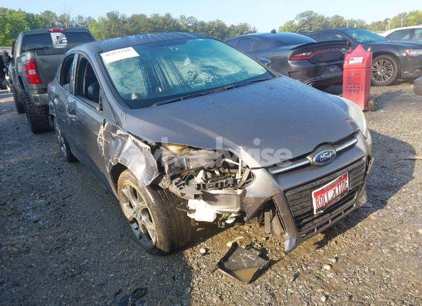 2013 Ford Focus SE (VIN 1FADP3F28DL259224) main photo