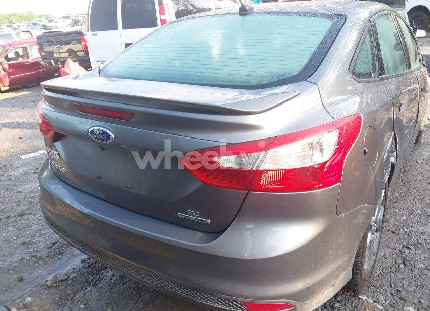 Photo 16 of 2013 Ford Focus SE (VIN 1FADP3F28DL259224)