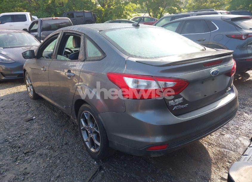 Photo 3 of 2013 Ford Focus SE (VIN 1FADP3F28DL259224)