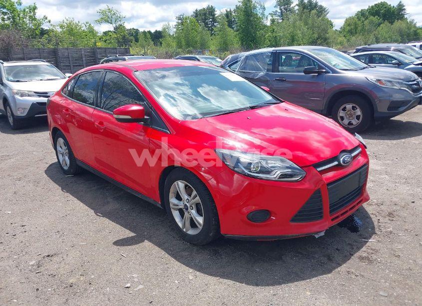 2013 Ford Focus SE (VIN 1FADP3F28DL293907) main photo