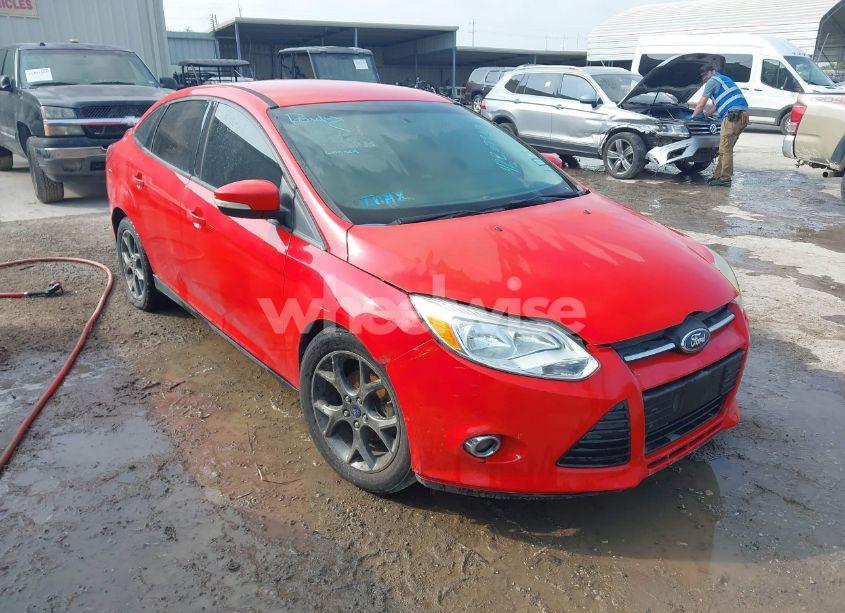 2013 Ford Focus SE (VIN 1FADP3F28DL308714) main photo