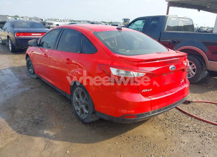 Photo 3 of 2013 Ford Focus SE (VIN 1FADP3F28DL308714)