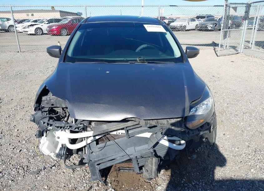 Photo 13 of 2013 Ford Focus SE (VIN 1FADP3F28DL337842)