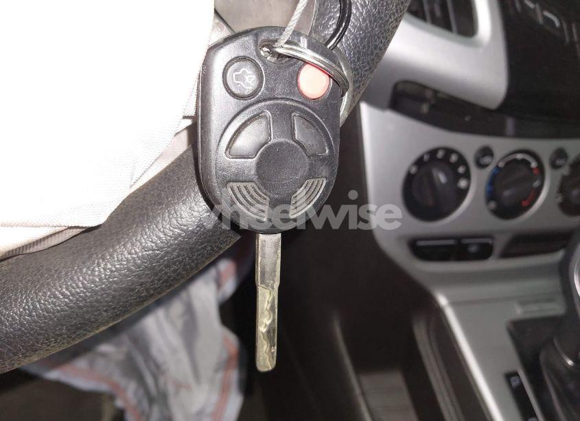 Photo 11 of 2013 Ford Focus SE (VIN 1FADP3F28DL342104)