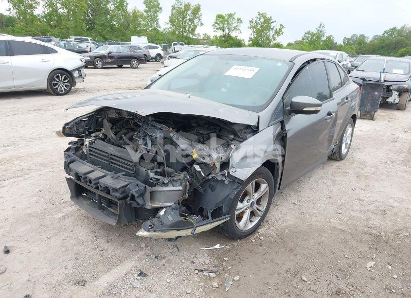 Photo 2 of 2013 Ford Focus SE (VIN 1FADP3F28DL348405)