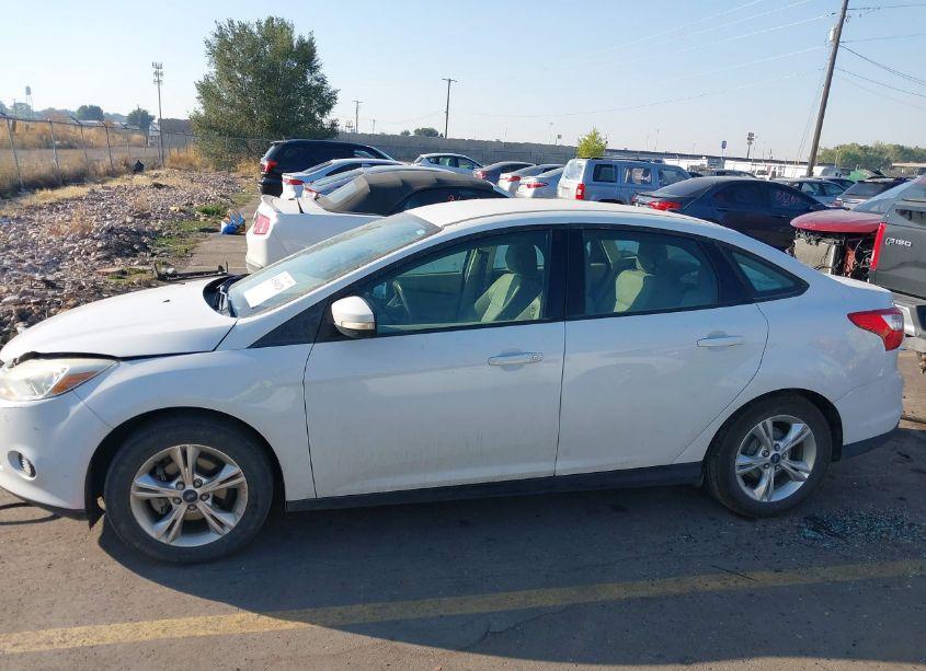 Photo 14 of 2013 Ford Focus SE (VIN 1FADP3F28DL361428)