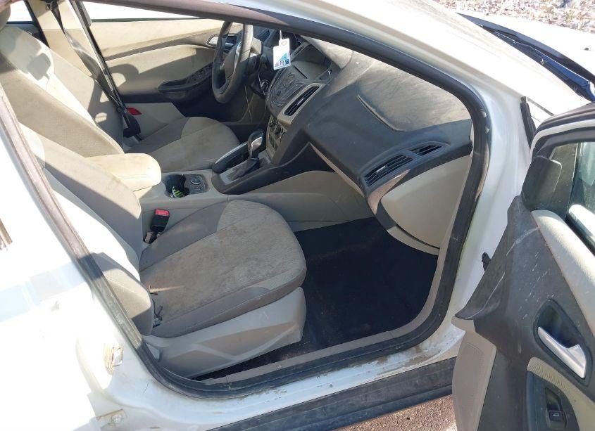 Photo 5 of 2013 Ford Focus SE (VIN 1FADP3F28DL361428)