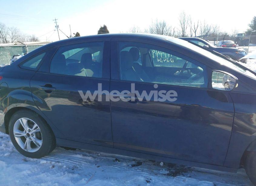 Photo 12 of 2013 Ford Focus SE (VIN 1FADP3F28DL384353)