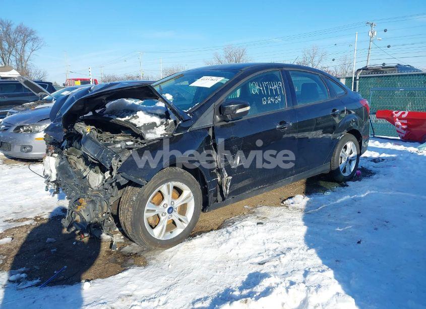 Photo 2 of 2013 Ford Focus SE (VIN 1FADP3F28DL384353)