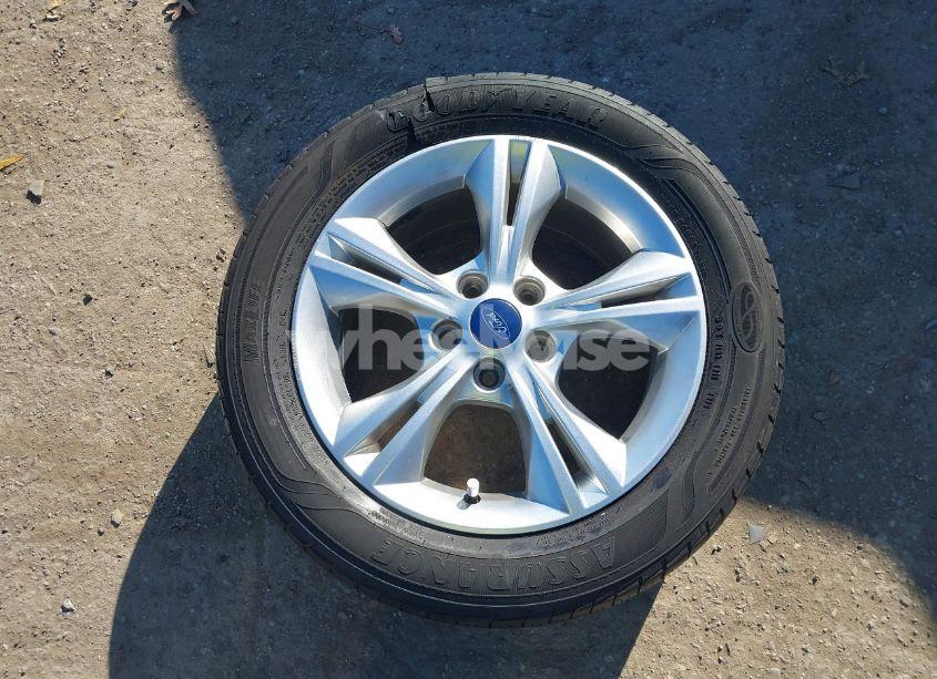 Photo 12 of 2014 Ford Focus SE (VIN 1FADP3F28EL105016)