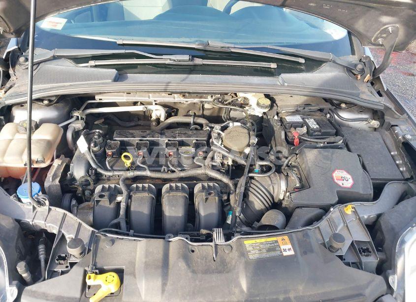 Photo 10 of 2014 Ford Focus SE (VIN 1FADP3F28EL114914)