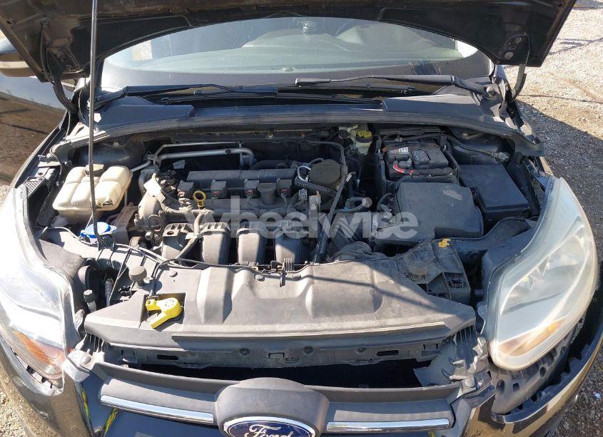 Photo 10 of 2014 Ford Focus SE (VIN 1FADP3F28EL115853)