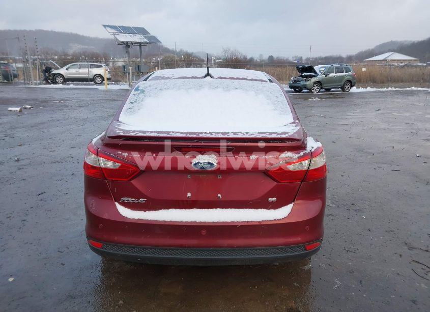 Photo 16 of 2014 Ford Focus SE (VIN 1FADP3F28EL122141)