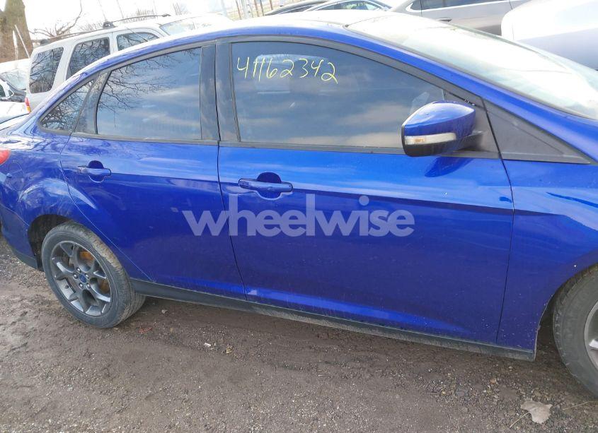 Photo 13 of 2014 Ford Focus SE (VIN 1FADP3F28EL129154)