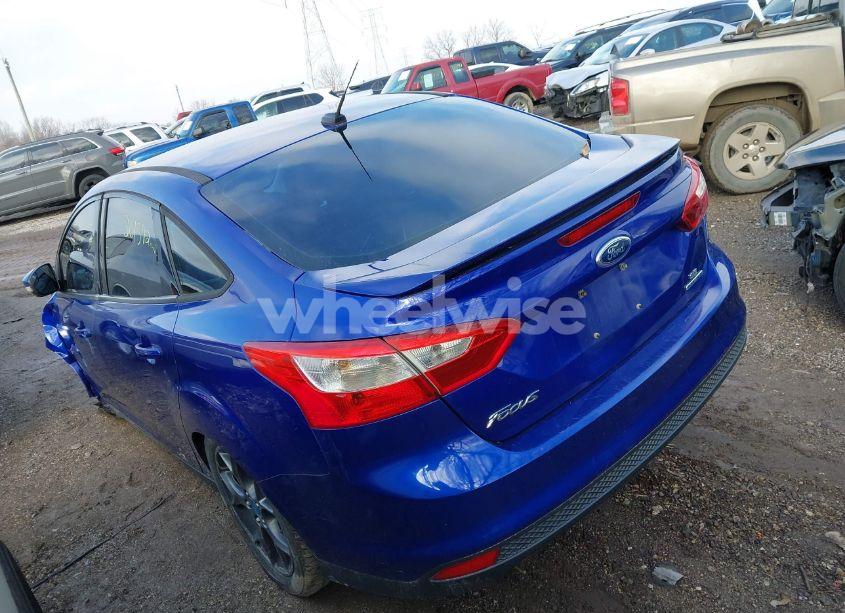 Photo 3 of 2014 Ford Focus SE (VIN 1FADP3F28EL129154)