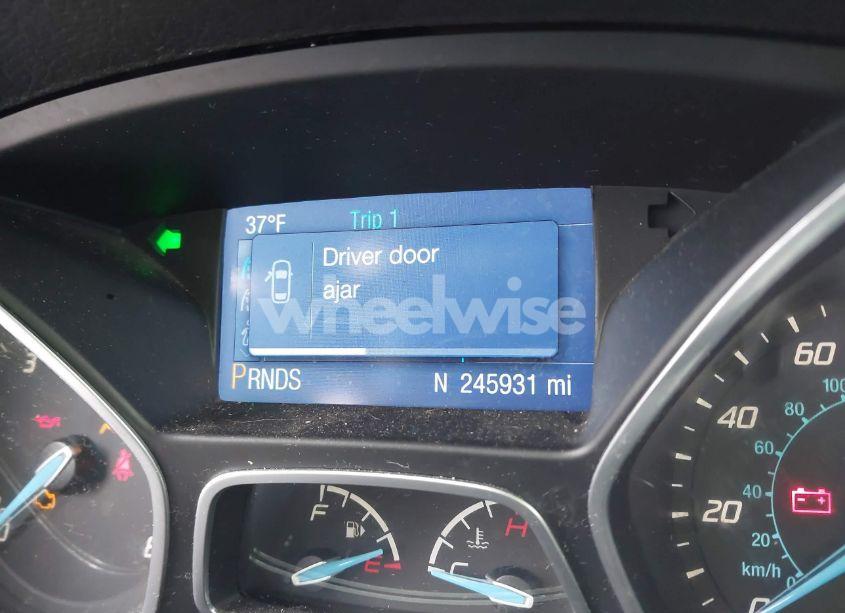Photo 16 of 2014 Ford Focus SE (VIN 1FADP3F28EL137416)