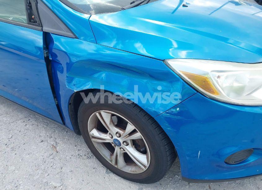 Photo 6 of 2014 Ford Focus SE (VIN 1FADP3F28EL173137)