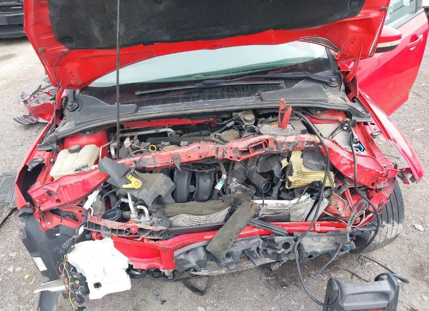 Photo 10 of 2014 Ford Focus SE (VIN 1FADP3F28EL181321)