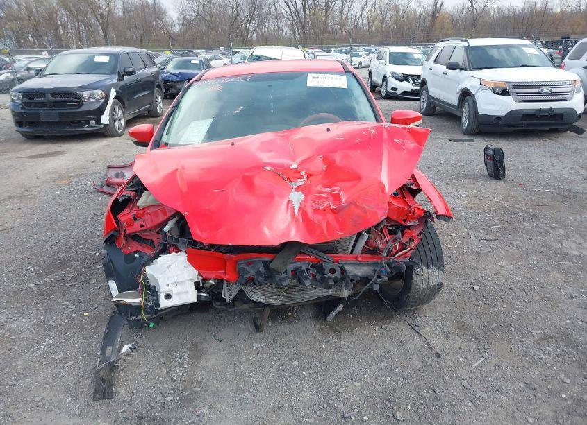 Photo 12 of 2014 Ford Focus SE (VIN 1FADP3F28EL181321)