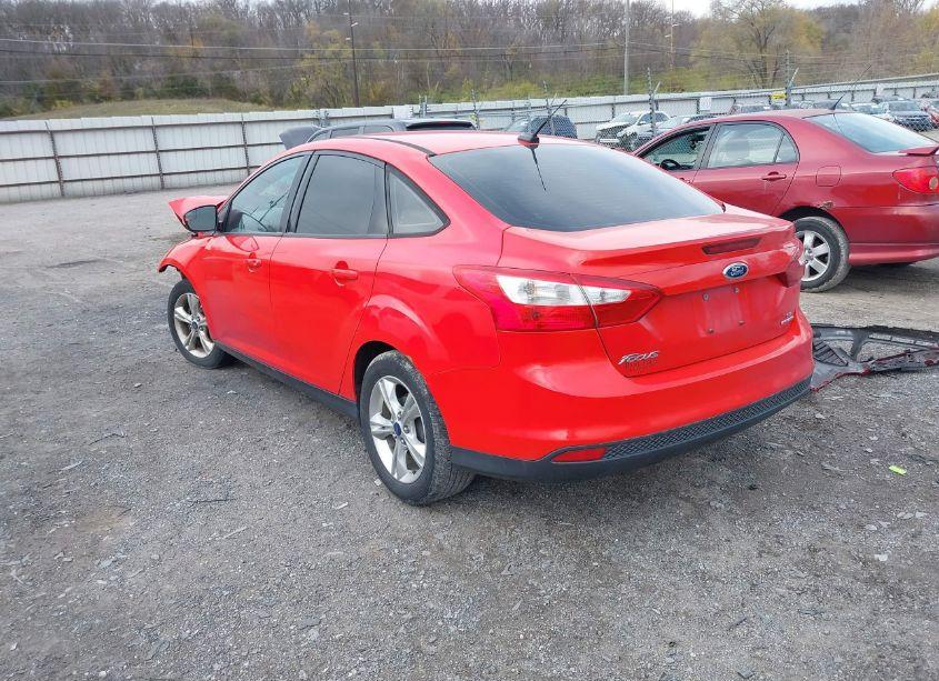Photo 3 of 2014 Ford Focus SE (VIN 1FADP3F28EL181321)
