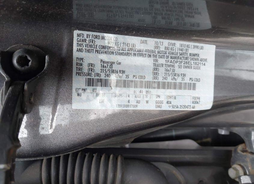 Photo 9 of 2014 Ford Focus SE (VIN 1FADP3F28EL182114)