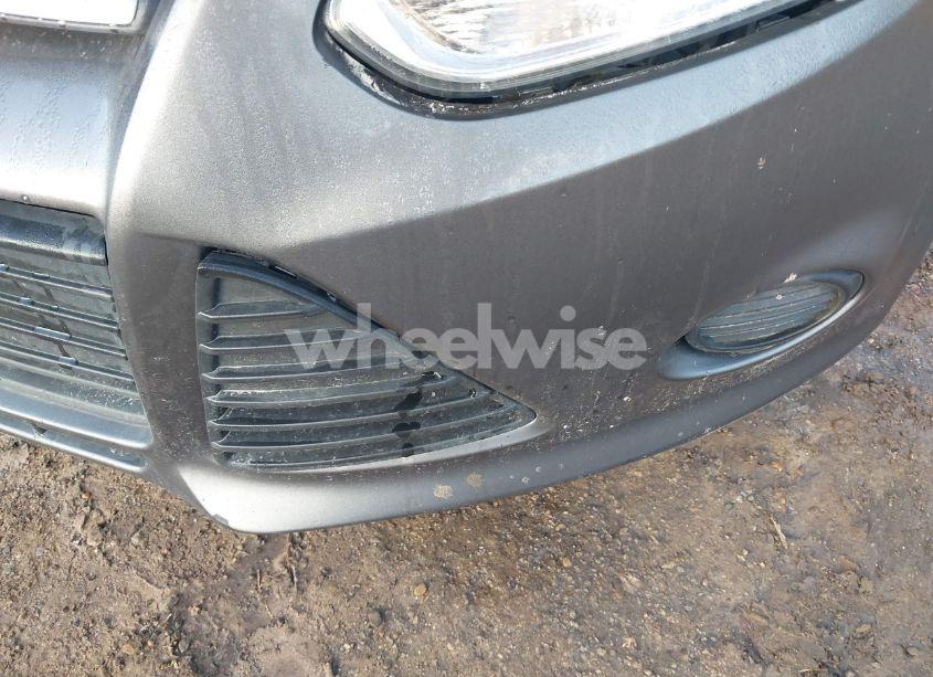 Photo 15 of 2014 Ford Focus SE (VIN 1FADP3F28EL223938)