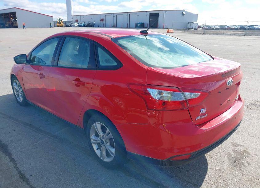 Photo 3 of 2014 Ford Focus SE (VIN 1FADP3F28EL240903)