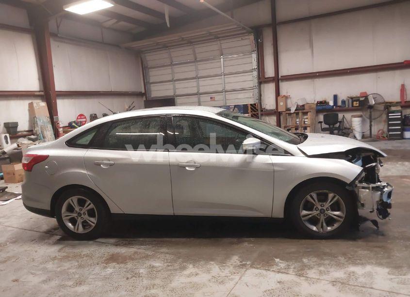 Photo 14 of 2014 Ford Focus SE (VIN 1FADP3F28EL244935)