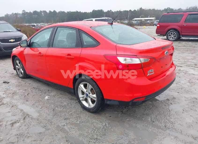Photo 3 of 2014 Ford Focus SE (VIN 1FADP3F28EL255644)
