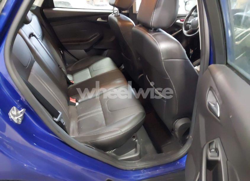 Photo 8 of 2014 Ford Focus SE (VIN 1FADP3F28EL258849)