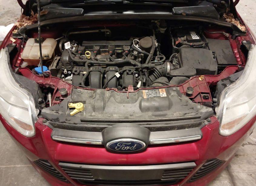 Photo 10 of 2014 Ford Focus SE (VIN 1FADP3F28EL281659)