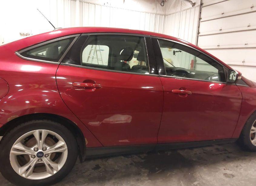 Photo 14 of 2014 Ford Focus SE (VIN 1FADP3F28EL281659)