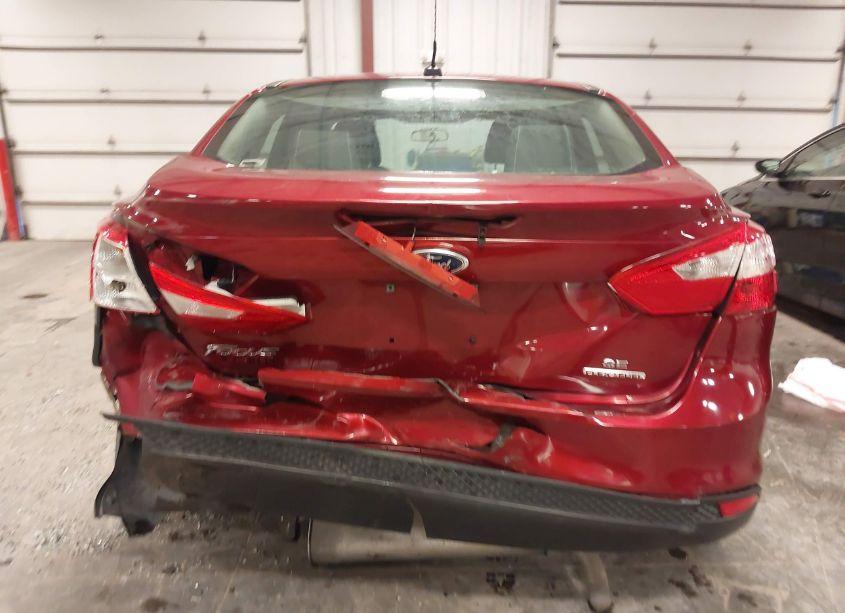 Photo 17 of 2014 Ford Focus SE (VIN 1FADP3F28EL281659)