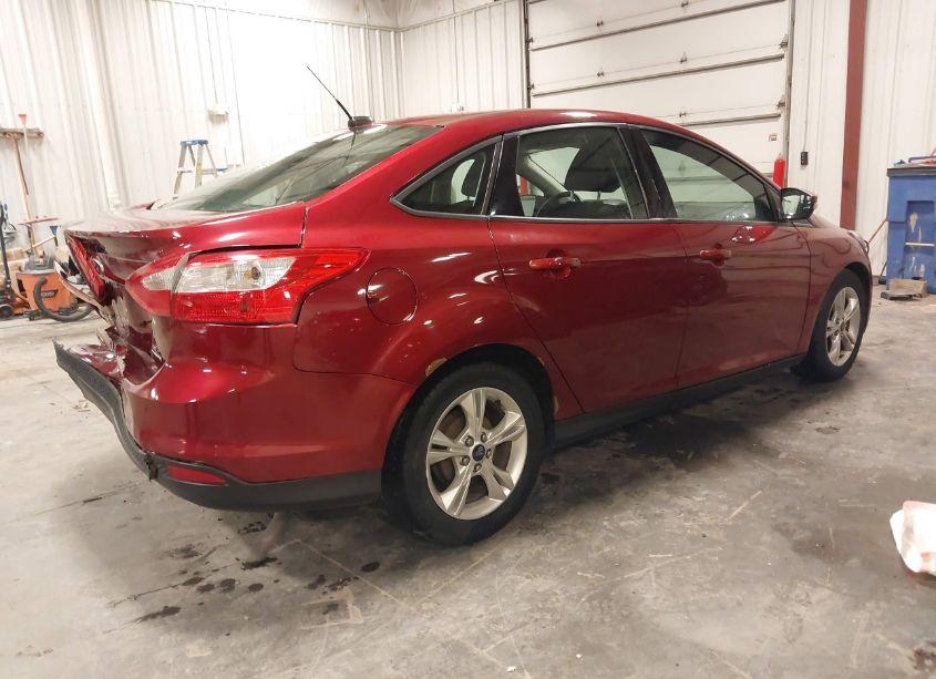 Photo 4 of 2014 Ford Focus SE (VIN 1FADP3F28EL281659)