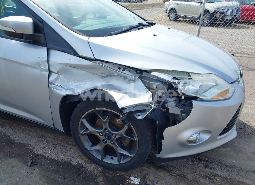 Photo 6 of 2014 Ford Focus SE (VIN 1FADP3F28EL302607)