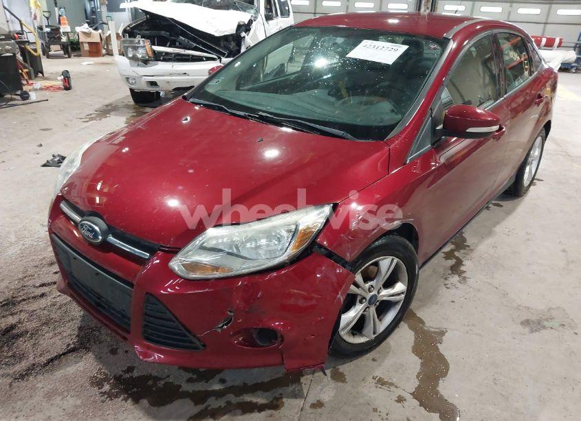 Photo 6 of 2014 Ford Focus SE (VIN 1FADP3F28EL354593)