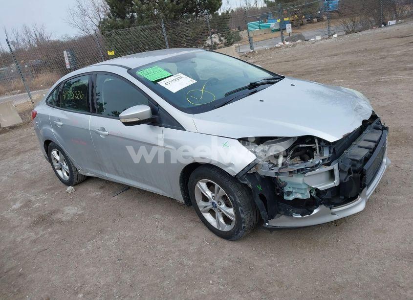2014 Ford Focus SE (VIN 1FADP3F28EL369367) main photo
