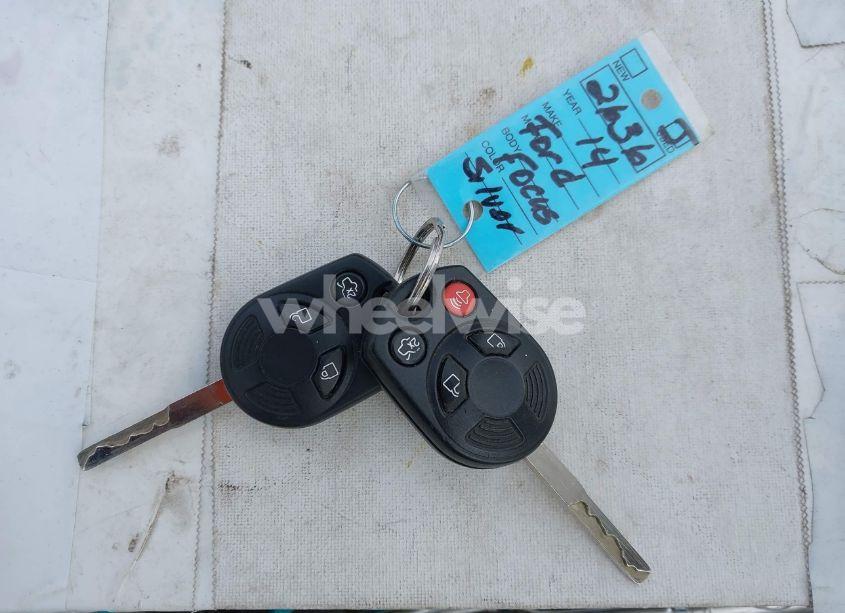 Photo 11 of 2014 Ford Focus SE (VIN 1FADP3F28EL369367)