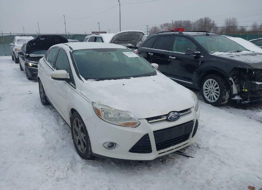 Photo 6 of 2014 Ford Focus SE (VIN 1FADP3F28EL371300)