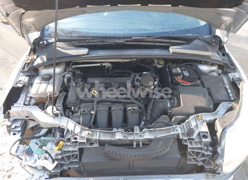 Photo 10 of 2014 Ford Focus SE (VIN 1FADP3F28EL408295)