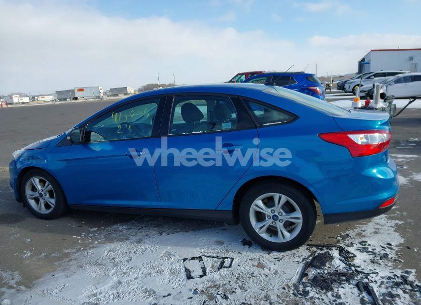 Photo 15 of 2014 Ford Focus SE (VIN 1FADP3F28EL431706)