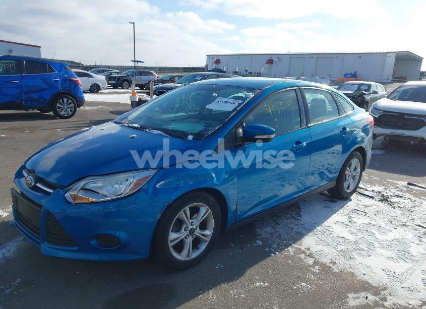 Photo 2 of 2014 Ford Focus SE (VIN 1FADP3F28EL431706)