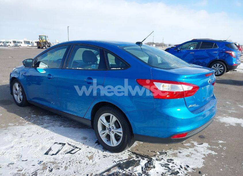 Photo 3 of 2014 Ford Focus SE (VIN 1FADP3F28EL431706)