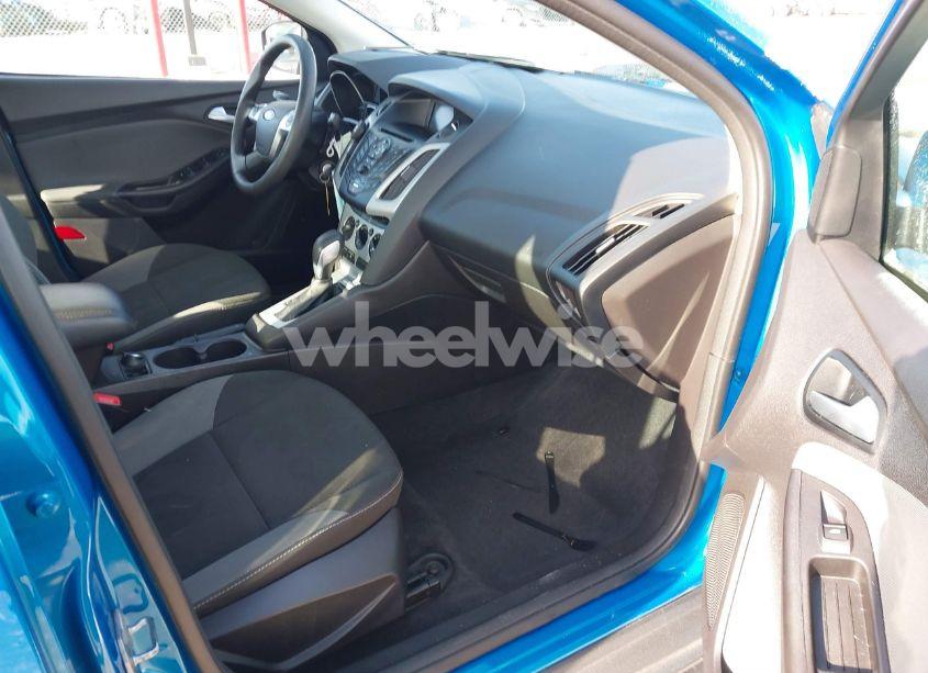 Photo 5 of 2014 Ford Focus SE (VIN 1FADP3F28EL431706)